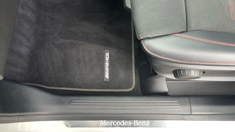 Mercedes-Benz GLB 220d 4Matic AMG Line Premium 5dr 8G-Tronic Diesel Estate